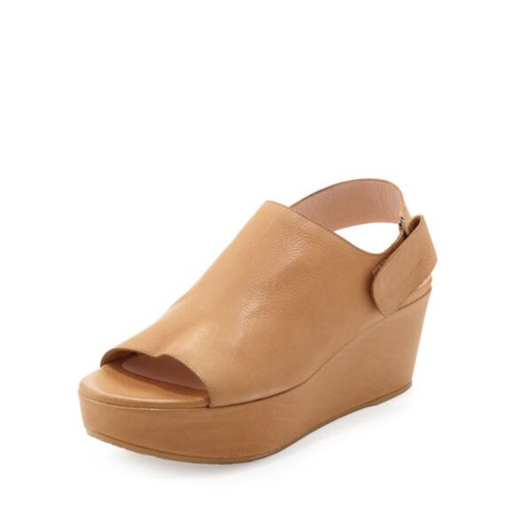 STUART WEITZMAN Offset Leather Peep-Toe Wedge Pecan Tan Brown